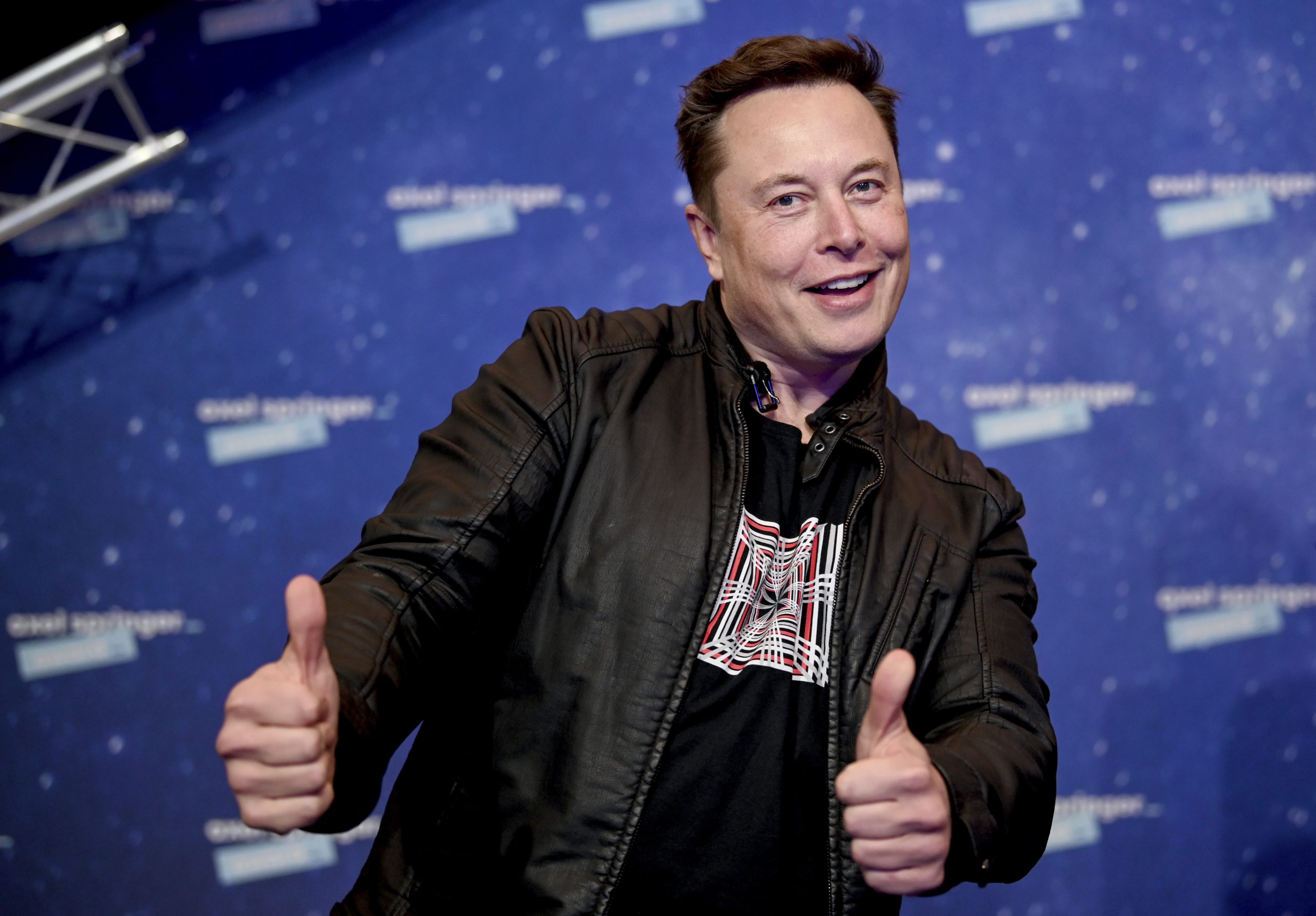 Walter Isaacson, author of the Steve Jobs biography, is writing one about Elon Musk