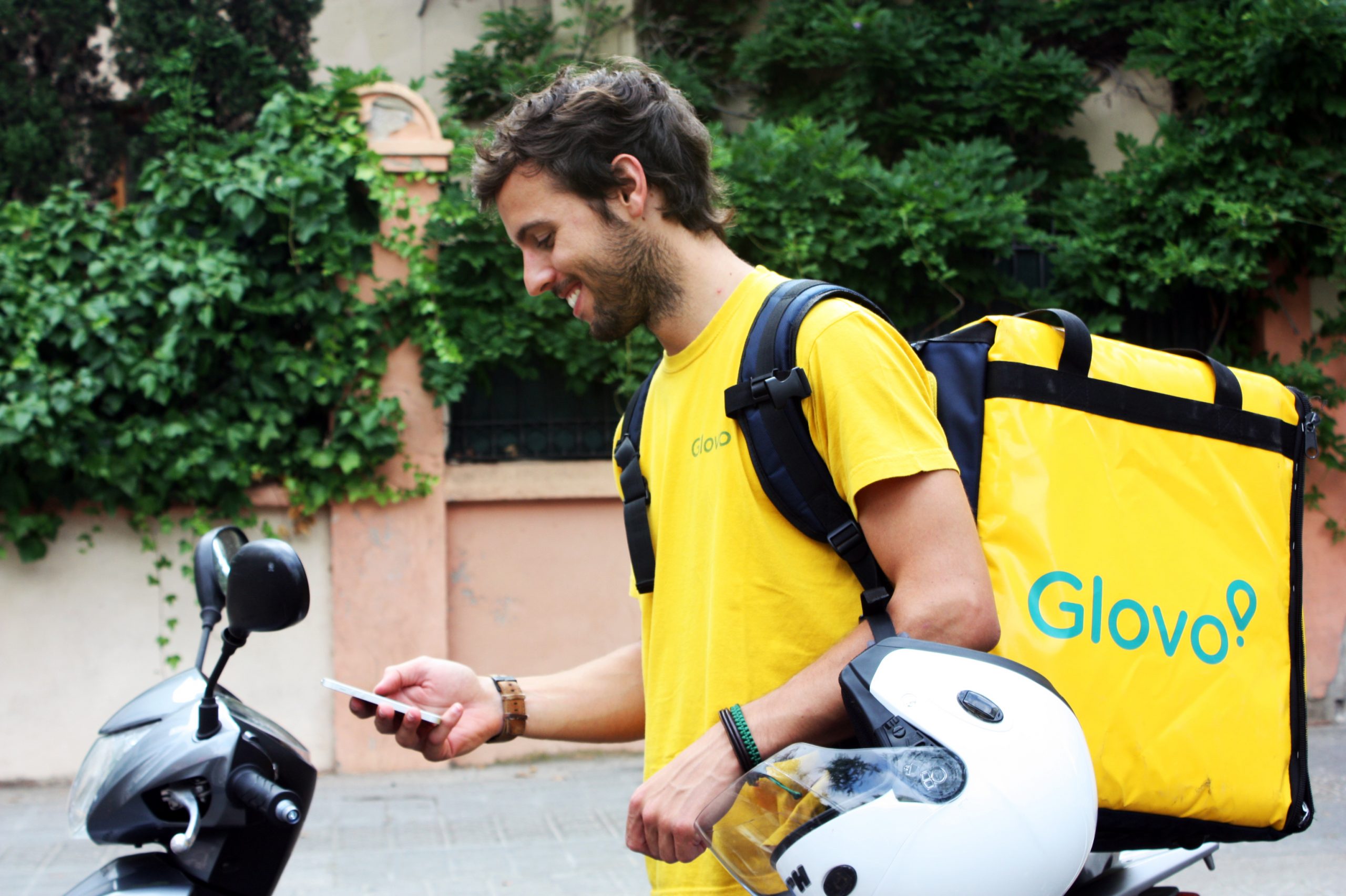 Despite the 'Rider Law', Glovo will continue to operate with autonomous distributors