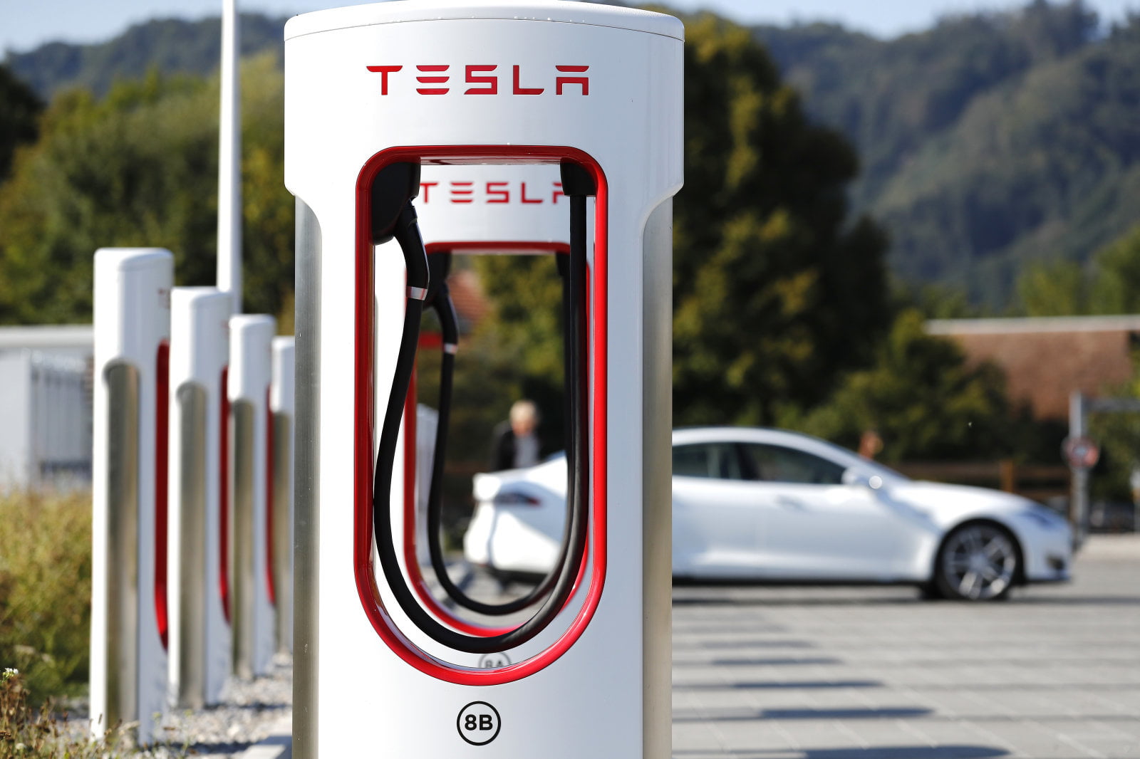 Tesla opens all its Superchargers to any electric vehicle in the Netherlands